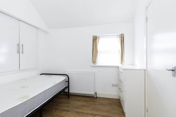 Modern Sharers Apartment Walm Lane, Willesden Green
